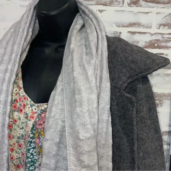 Eileen fisher Light Gray and metallic Scarf - Picture 2 of 5